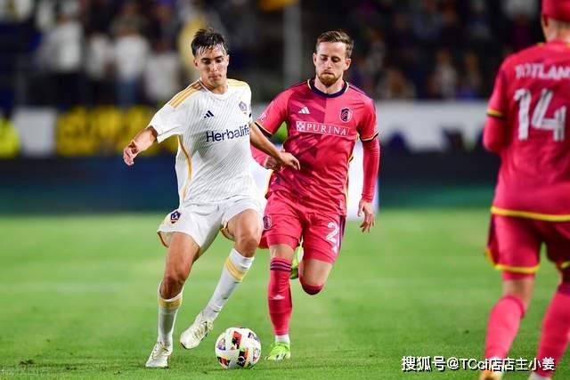赵继伟24+12辽宁胜北控 王哲林31分上海胜四川
